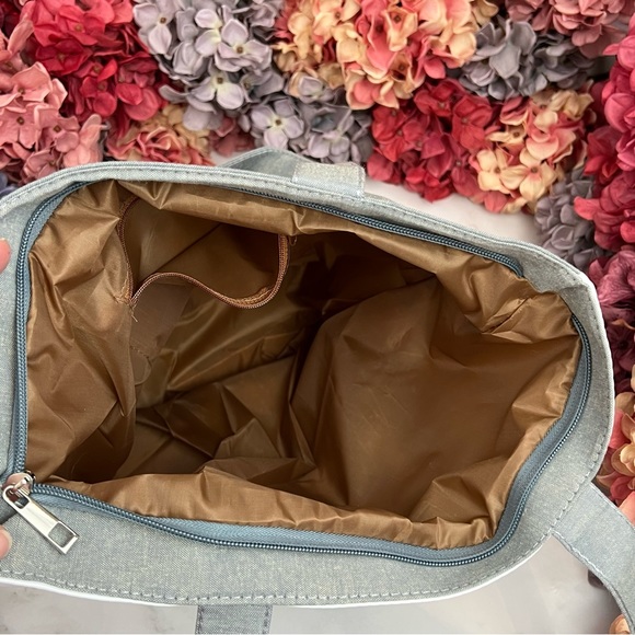 Two Girls Shopping in Paris Zippered Shoulder Tote Bag - Picture 11 of 16